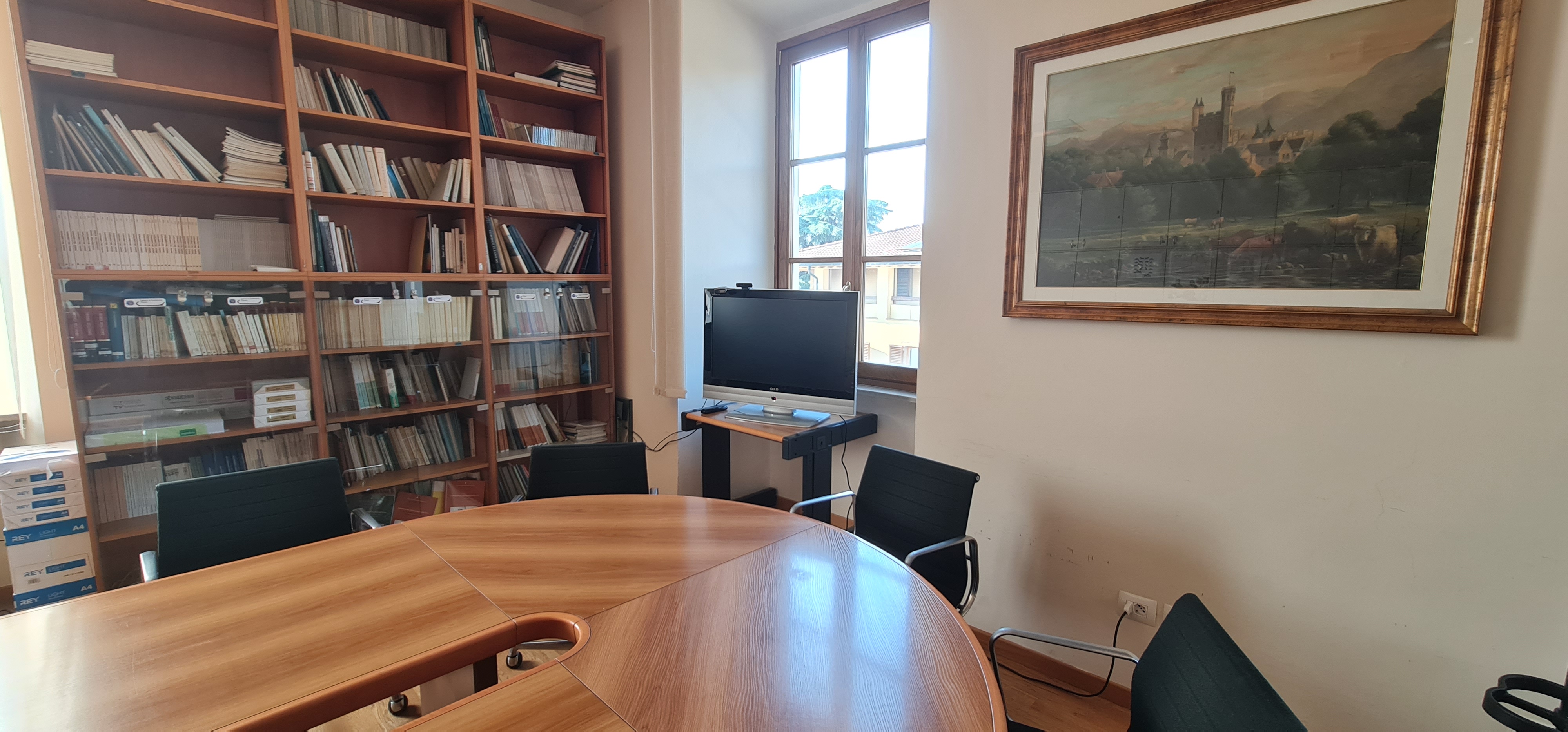 Sala Biblioteca Pistoia - monitor proiezione